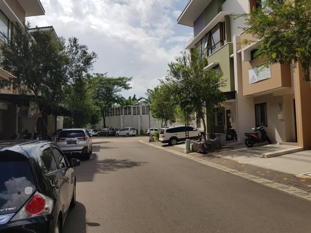 טנגרנג Aloha Guest House - 1 Male Only מראה חיצוני תמונה
